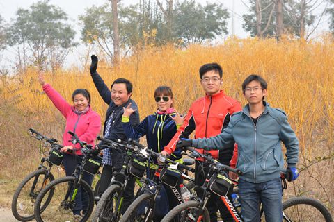 青 春 浩 氣 走 千 山 ——華全動(dòng)力加強(qiáng)團(tuán)隊(duì)建設(shè)工作紀(jì)實(shí)