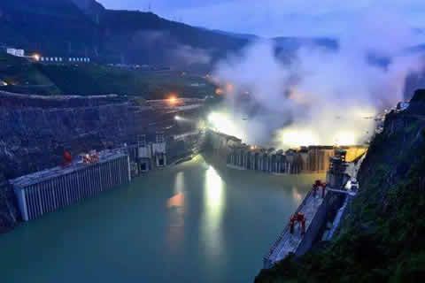 與世界第三零距離！華全發(fā)電機(jī)組兵發(fā)溪洛渡