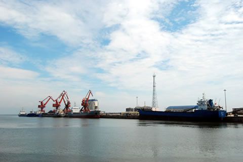 華全外貿(mào)再迎破繭良機 濰坊港首通“濰—印”航線