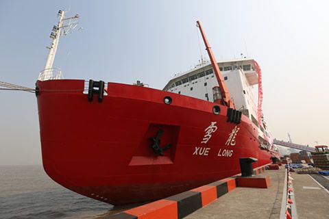 柴油發(fā)電機助陣！科考隊駕“雪龍”第34次出征南極